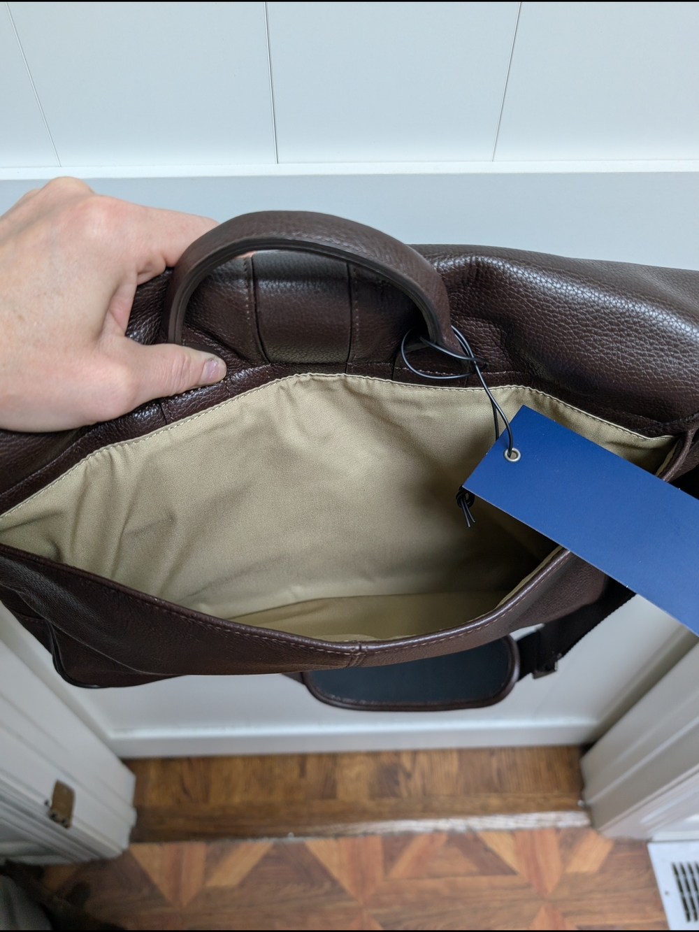 Johnston & Murphy Dark Brown Leather Messenger Bag, J Murphy - Picture 8 of 11